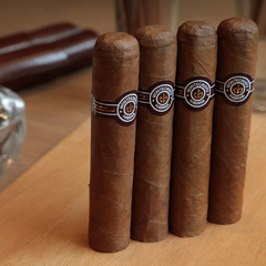 Montecristo Petit Edmundo - X 10 Unidades caja cerrada - comprar online