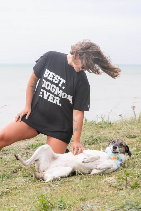 REMERA OVERSIZE-DOG MOM-