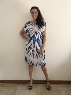 Vestido Curto Kaftan Cetim Conha Azul - comprar online