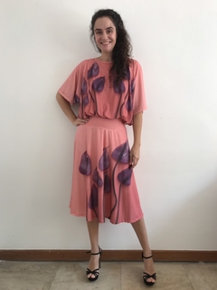 Vestido Curto Morcego Evasê Jersey Antúrio Rosa - comprar online