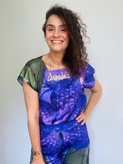 Camiseta Kaftan Cetim Orquídea Roxo - ALESSA