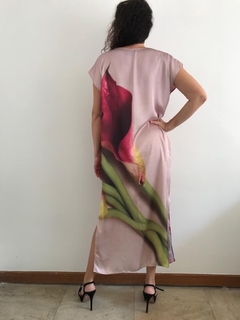 Vestido Longo Kaftan Cetim Calla Vermelha - ALESSA