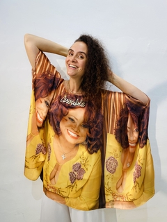 Camiseta Maxi Cetim Alcione Amarela Quadrados - ALESSA