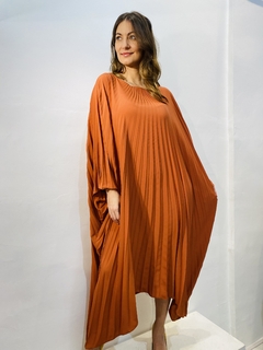 Vestido Plissado Curto Crepe Terracota - ALESSA