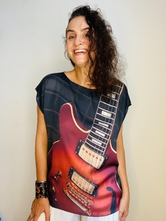 Camiseta Kaftan Cetim Guitarra - ALESSA