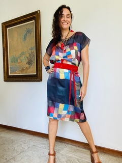 Vestido Kaftan Cetim Paul Klee Colorido - comprar online