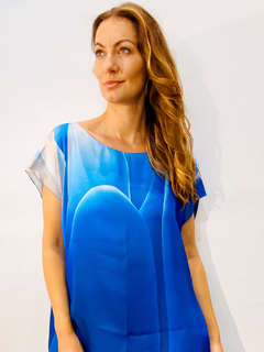 Camiseta Kaftan Cetim Água Azul - comprar online