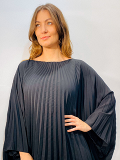 Camiseta Maxi Plissada Crepe Preto - buy online