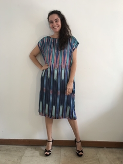 Vestido Curto Kaftan Cetim Moinho Invert Listras - comprar online