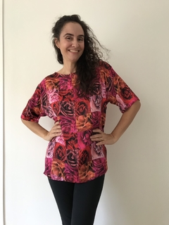 Camiseta Básica Cetim Rosas  - ALESSA