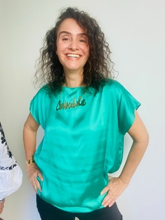 Camiseta Kaftan Cetim Verde Lisos - comprar online