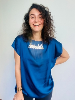 Camiseta Kaftan Cetim Azul Caneta Lisos na internet