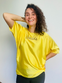 Camiseta Morcego Cetim Amarelo Lisos - comprar online