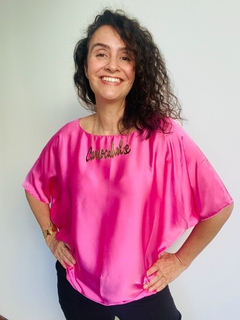 Camiseta Morcego Cetim Rosa Chiclete Lisos on internet