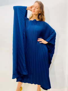 Vestido Plissado Curto Crepe Azul Marinho na internet