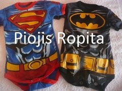 Body disfraz de superman y batman