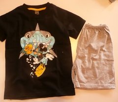 Set conjunto mickey mouse con tiburon pijama remera negro y short