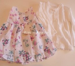 Set conjunto vestido floreado y saquito tejido blanco