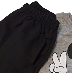 Set conjunto mickey mouse tipo disney remera gris y pantalon pijama unisex - comprar online
