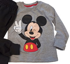 Set conjunto mickey mouse tipo disney remera gris y pantalon pijama unisex - Piojis Ropita Importada