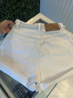 short branco c cinto fino gg - comprar online