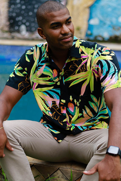 camisa masculina tropical