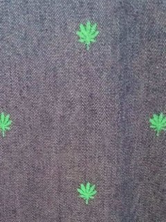 camisa estampa maconha