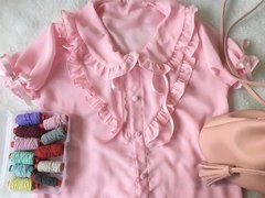 Blusa Kei de gasa en manga corta ,con lazos , volados y botones forrados en internet