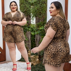 Macaquinho Curto Plus Size - comprar online