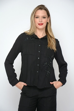 Camisa TALA con flores bordadas y cristales (5910)