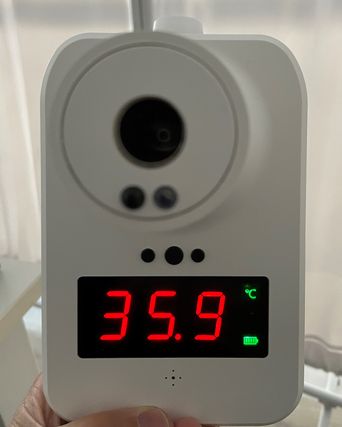 Termómetro digital de pared automático con alarma K7