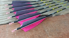 Flechas Carbono - Spine 1000 - VAP Victory - PENAS NATURAIS 4" - pink/cinza - comprar online