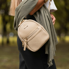 Mochila Mini/Bandolera Beige - comprar online