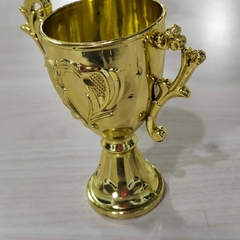 Trófeu Dourado (1 Unid) na internet