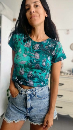 Remera Básica Estampada Bosque