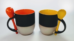 Caneca Magica c/ Colher/ Int Amarelo 325ML - comprar online