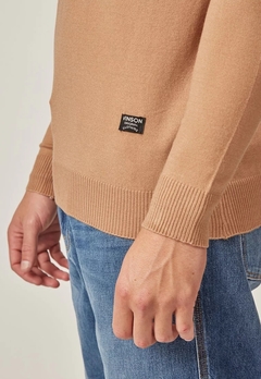 Sweater Burdeos Canela en internet