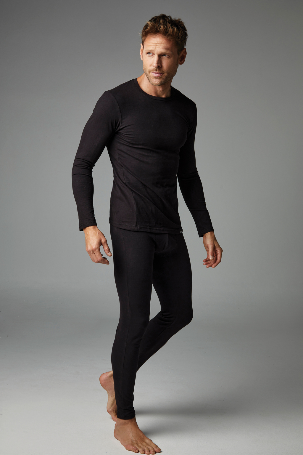 LIQUIDACION Remera Manga Larga Xy Algodon Lycra Elastizada Al Cuerpo Hombre Art.4087