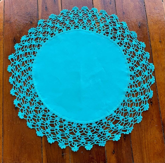 Sousplat de Crochê e Linho Azul Tiffany na internet