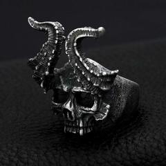 Anillo Thorn Skull- acero en internet