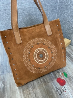 Bolsa Mandala Quadrada Couro