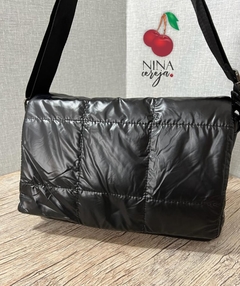 Imagem do Bolsa Nylon Tiracolo Soft