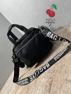 Bolsa Tiracolo Nylon Style - NinaCereja