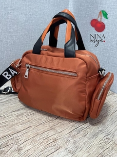 Bolsa Tiracolo Nylon Style - NinaCereja