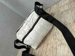 Bolsa Nylon Pequena Soft na internet