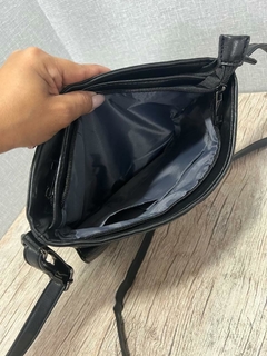 Bolsa Transversal Quadrada Rock na internet