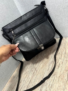 Bolsa Transversal Quadrada Rock - comprar online