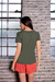 Urbana - blusa básica crepe verde militar - comprar online