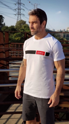 Camiseta Reative Black Belt Branca - ROKN | Lifestyle & Sportswear