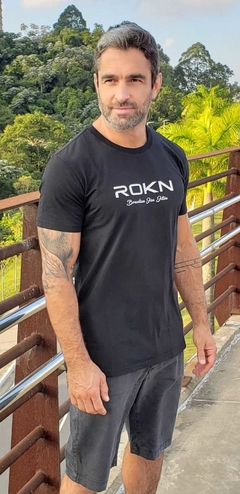 Camiseta Reative Stamp Preta - ROKN | Lifestyle & Sportswear